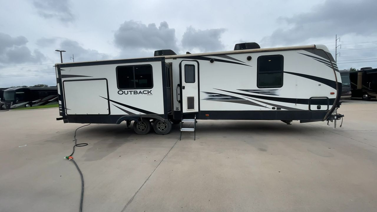 2020 KEYSTONE OUTBACK 330RL