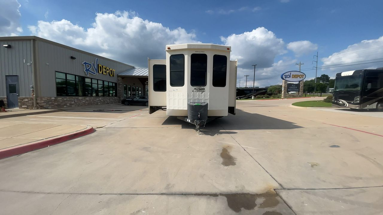 2015 FOREST RIVER CEDAR CREEK 40CCK