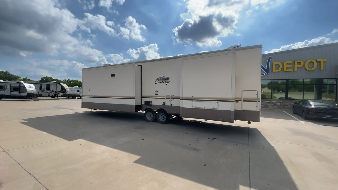 2015 FOREST RIVER CEDAR CREEK 40CCK