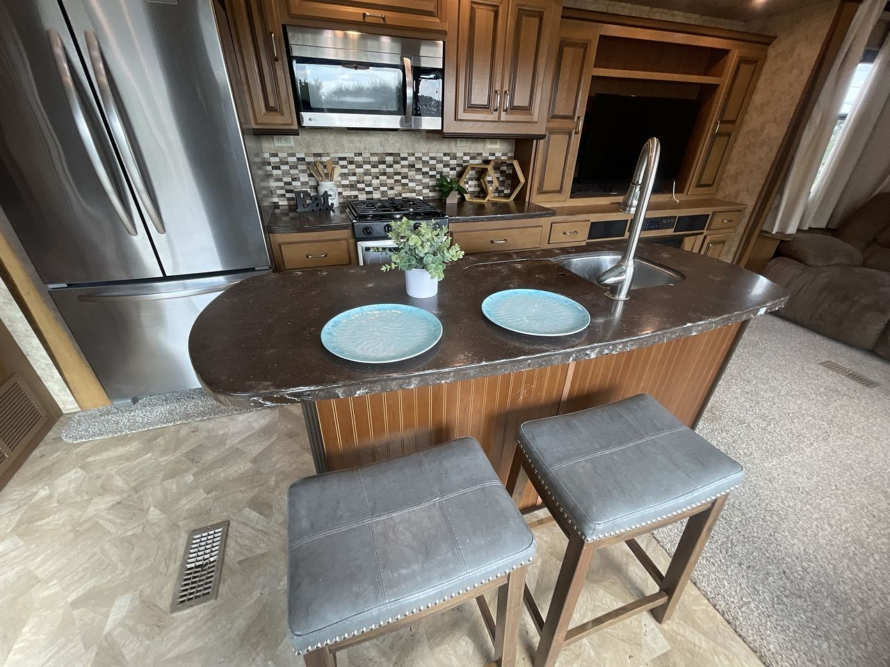 2015 FOREST RIVER CEDAR CREEK 40CCK