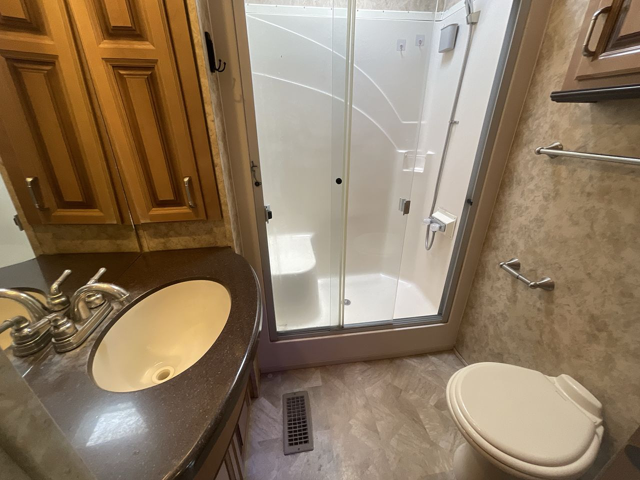 2015 FOREST RIVER CEDAR CREEK 40CCK
