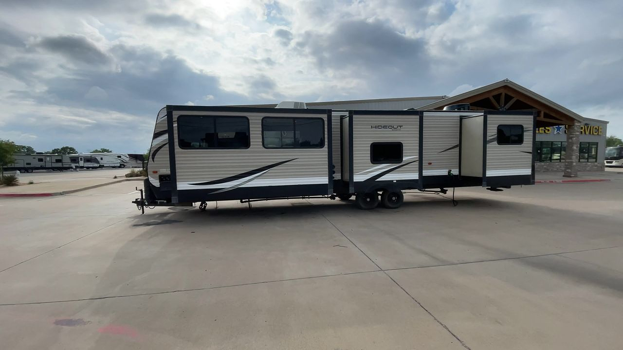 2019 HIDEOUT 38FKTS