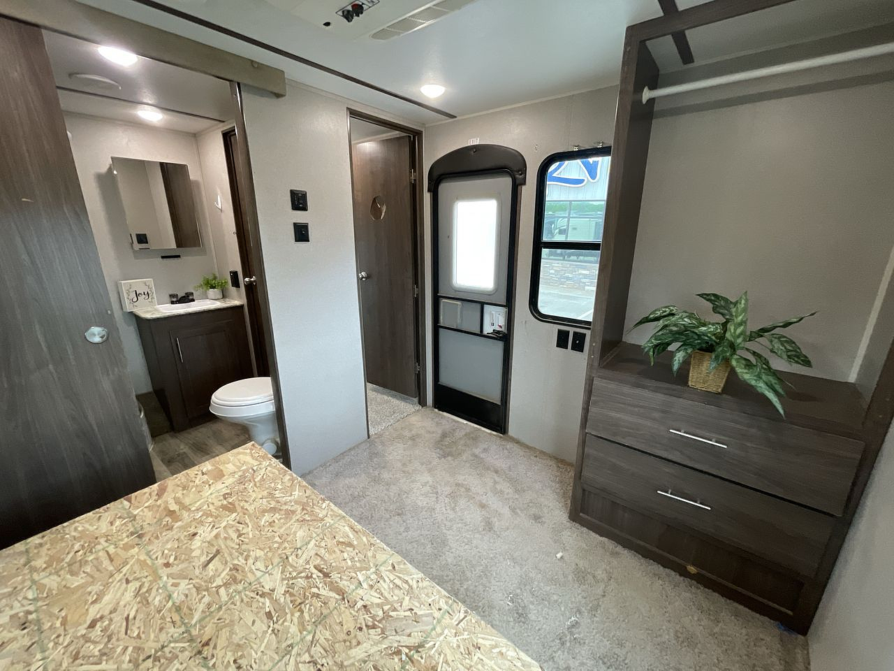 2019 HIDEOUT 38FKTS
