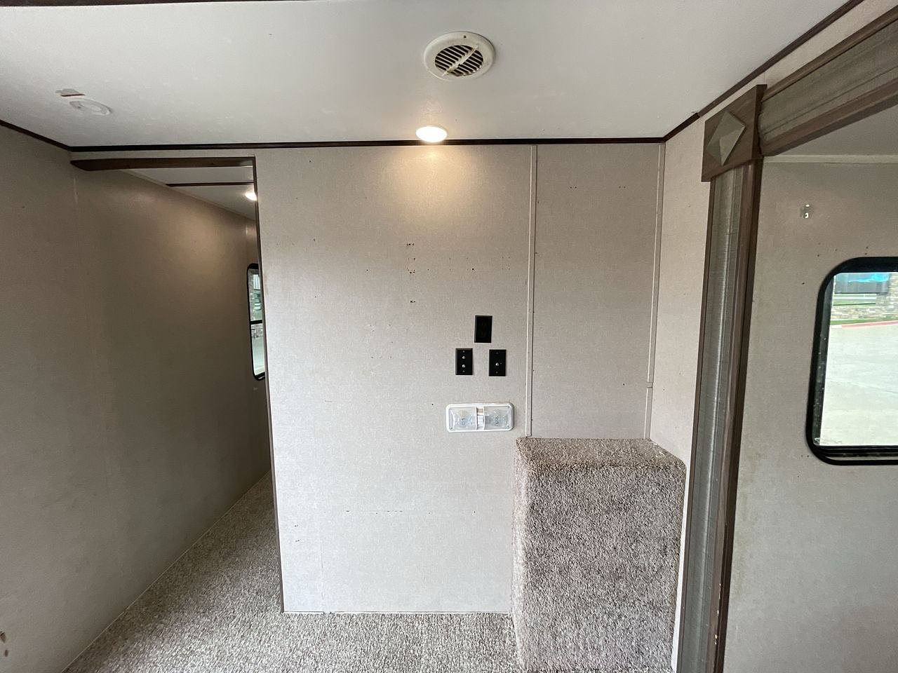 2019 HIDEOUT 38FKTS