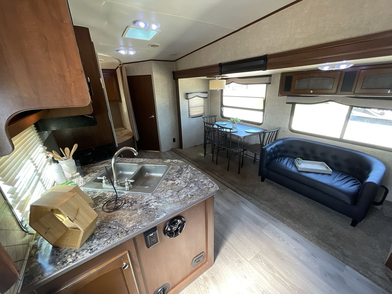 2015 HEARTLAND ELKRIDGE