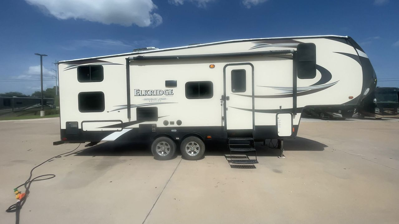 2015 HEARTLAND ELKRIDGE
