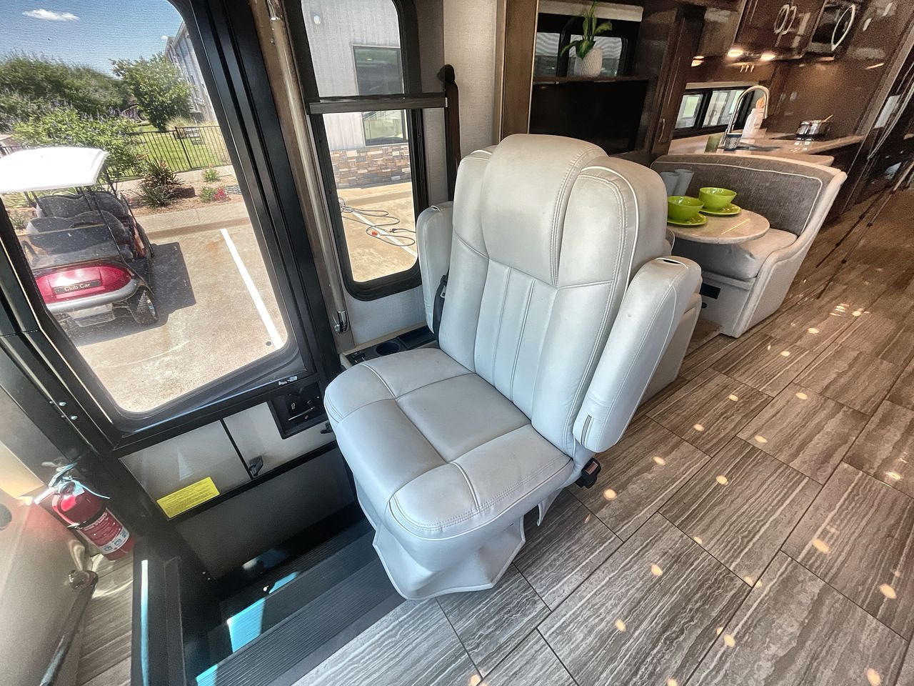 2021 JAYCO EMBARK 37K