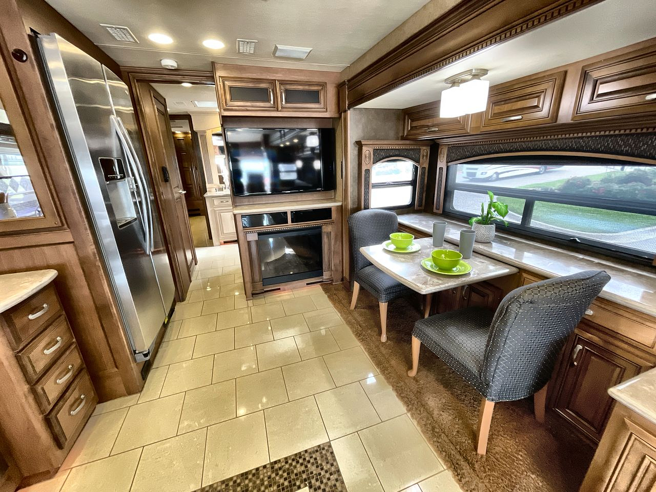 2013 ENTEGRA ANTHEM 44DLQ