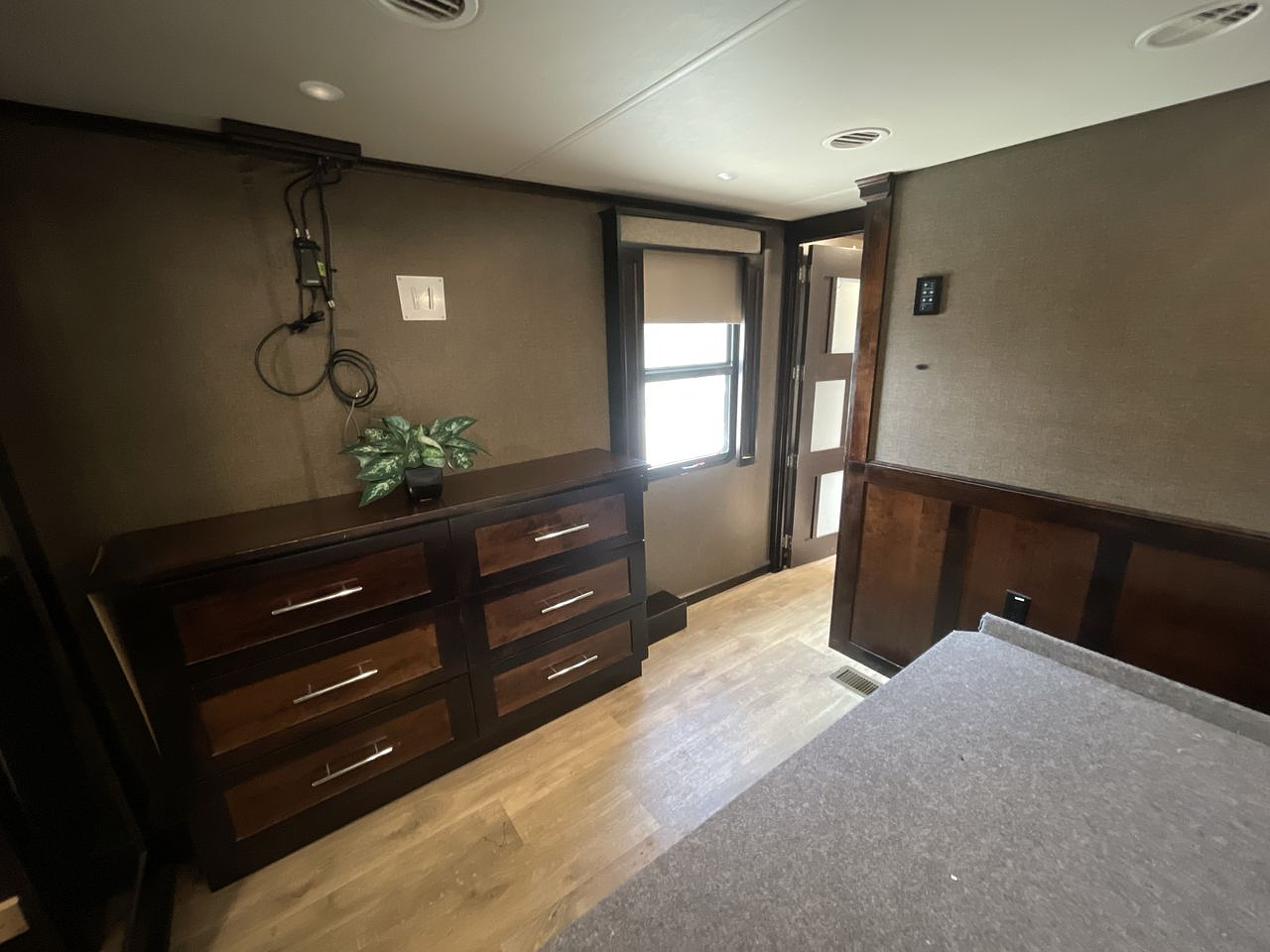 2017 VANLEIGH VILANO 365RL