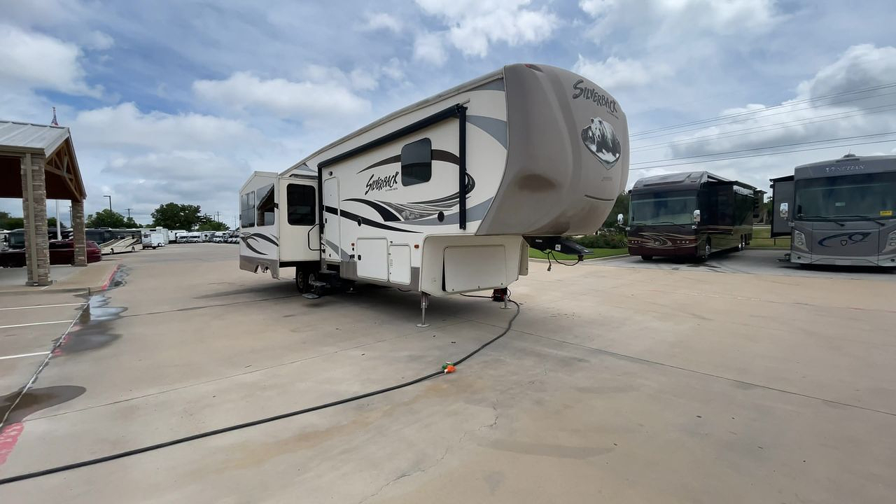 2015 FOREST RIVER CEDAR CREEK 33IK