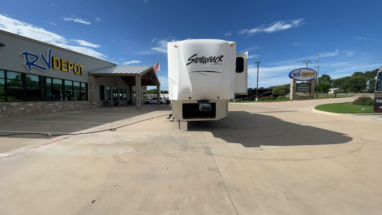 2010 CEDAR CREEK SILVERBA 35QB