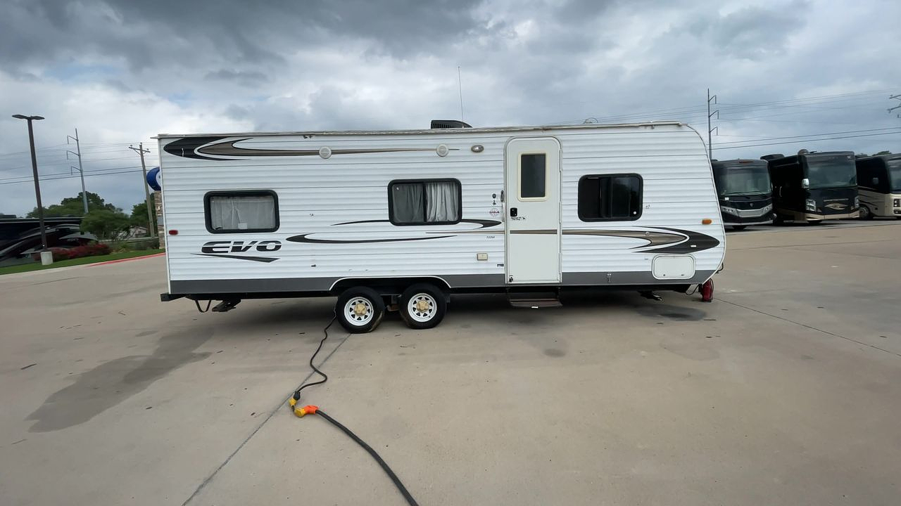 2013 FOREST RIVER EVO T2250
