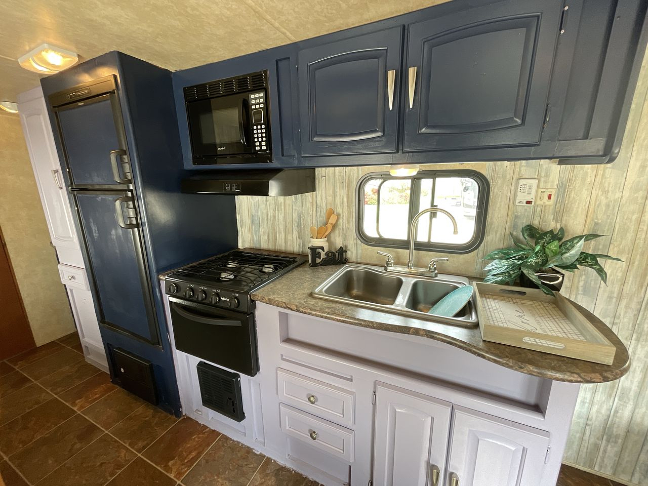2013 FOREST RIVER EVO T2250