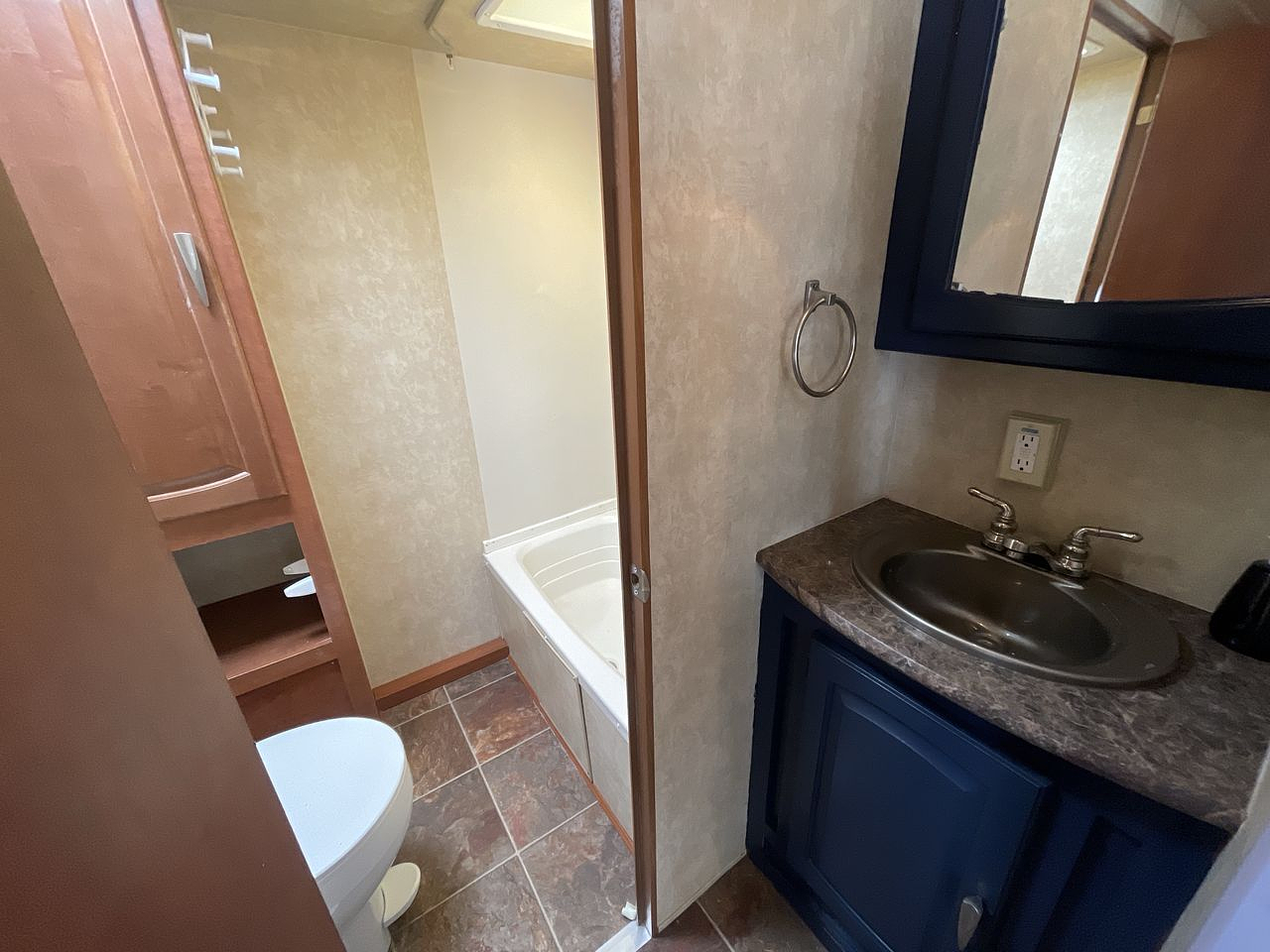 2013 FOREST RIVER EVO T2250