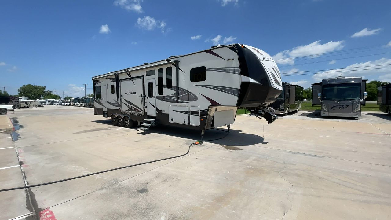 2016 DUTCHMEN VOLTAGE 4150