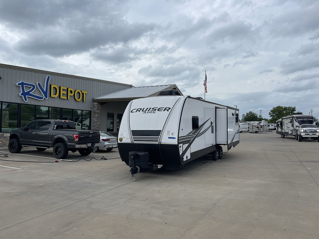 2023 CROSSROADS CRUISER AIRE 30RLS