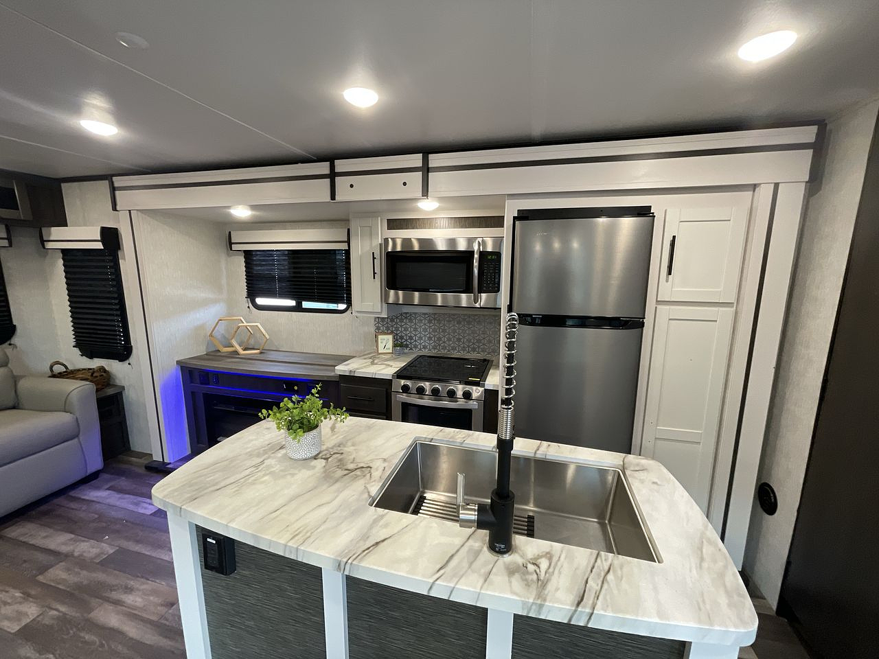2023 CROSSROADS CRUISER AIRE 30RLS