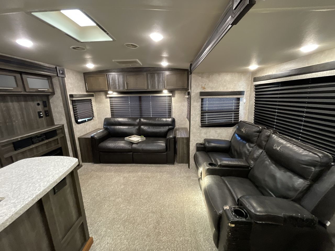 2019 MESA RIDGE 275RLS
