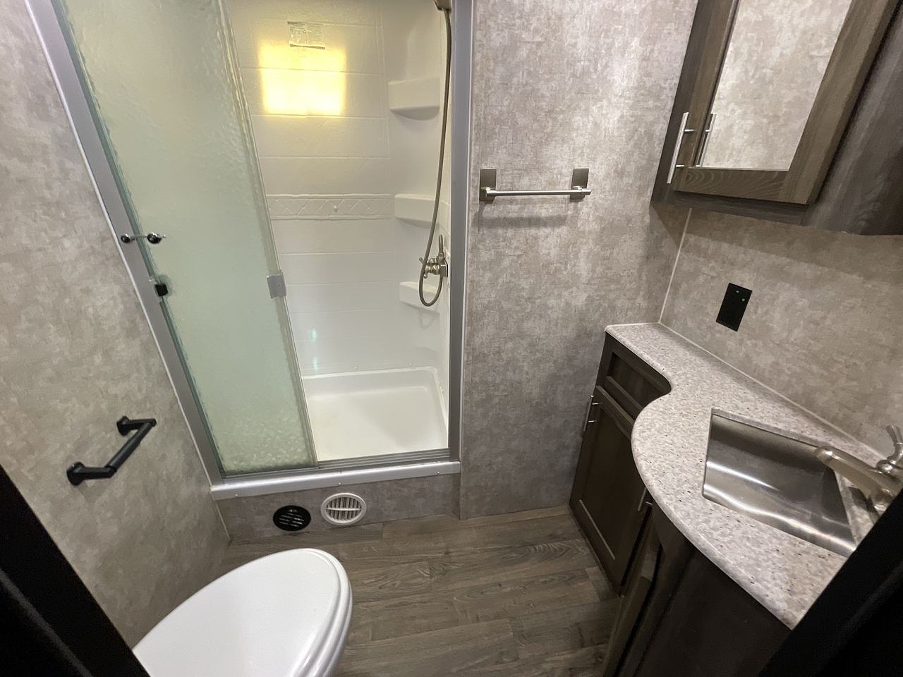 2019 MESA RIDGE 275RLS