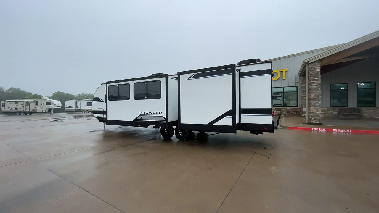 2025 HEARTLAND PROWLER 3209BH
