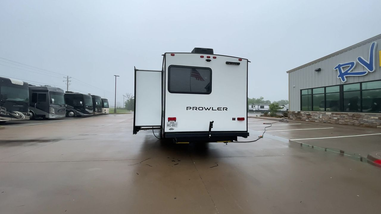 2025 HEARTLAND PROWLER 3209BH