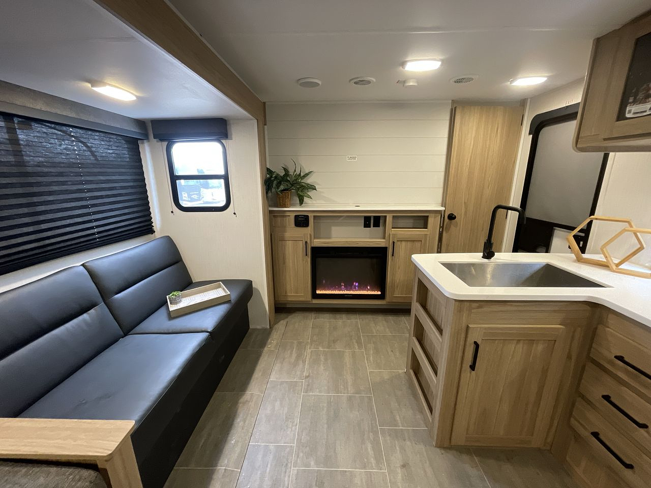 2025 HEARTLAND PROWLER 3209BH