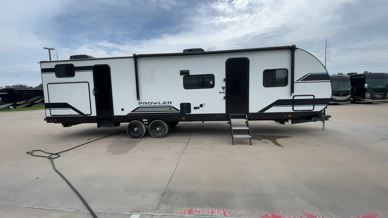 2025 HEARTLAND PROWLER 3209BH