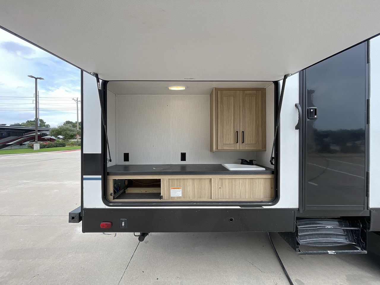 2025 HEARTLAND PROWLER 3209BH