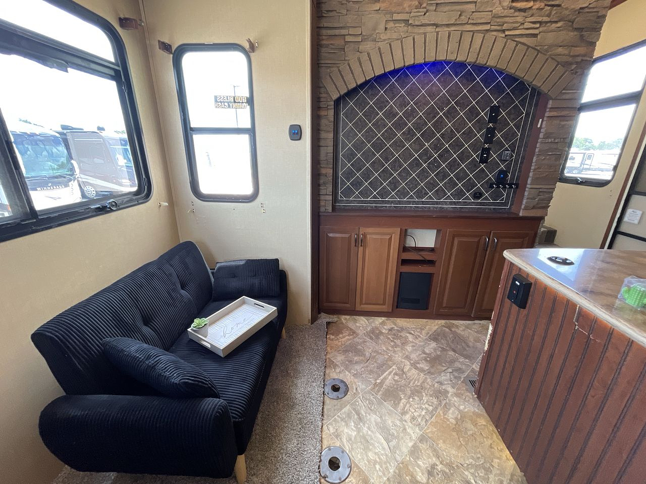 2015 FOREST RIVER VENGEANCE TOURING 39