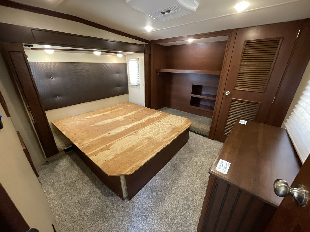 2015 FOREST RIVER VENGEANCE TOURING 39
