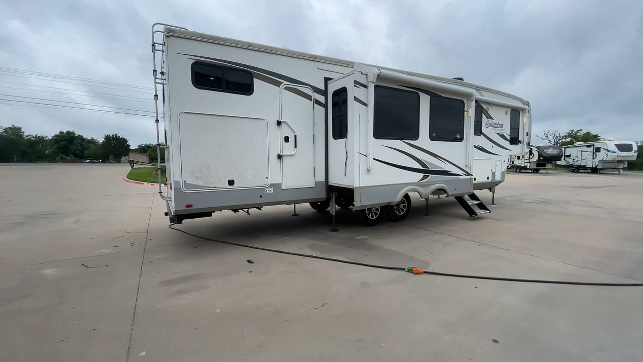2020 FOREST RIVER COLUMBUS 374BHC