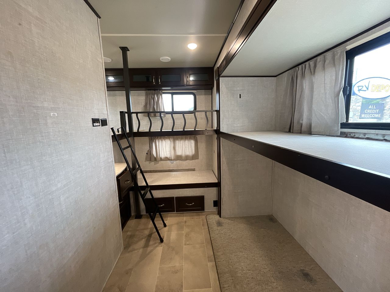 2020 FOREST RIVER COLUMBUS 374BHC