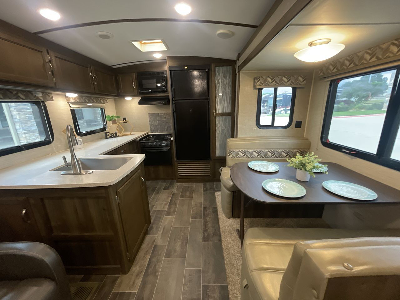 2019 KEYSTONE BULLET PREMIER 29RK
