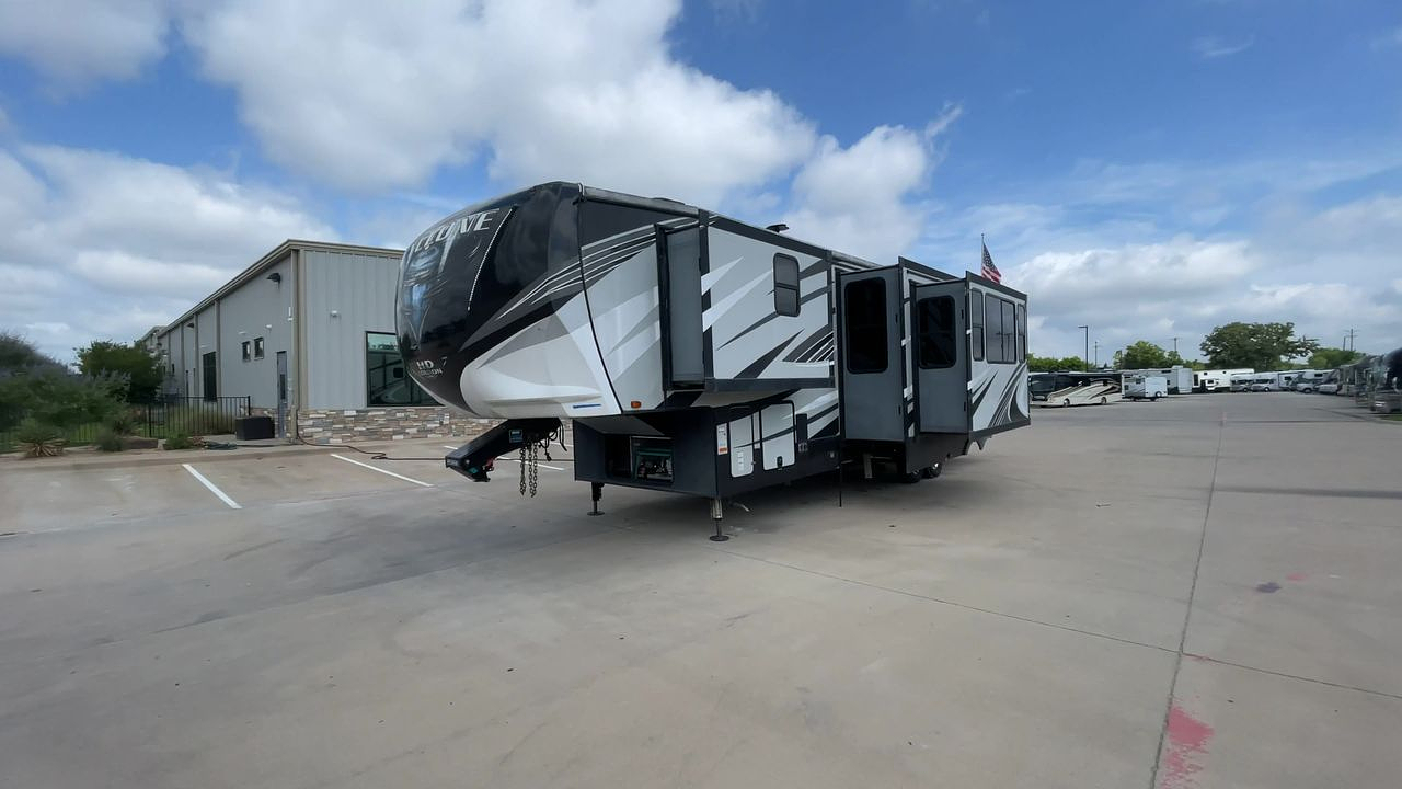 2019 HEARTLAND CYCLONE 3611