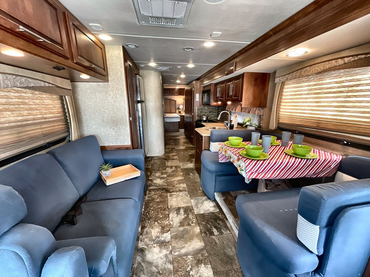 2015 COACHMEN SPORTSCOACH 361BH