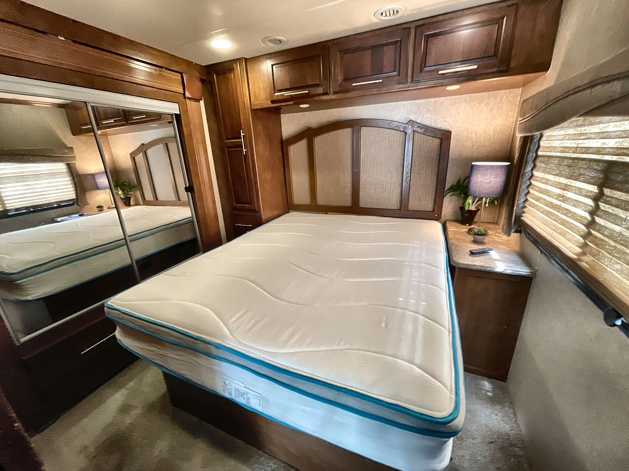 2015 COACHMEN SPORTSCOACH 361BH