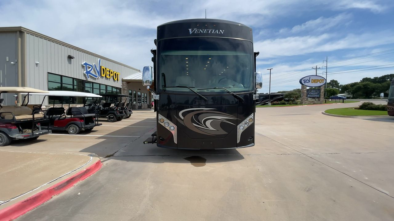2018 THOR VENETIAN 37M