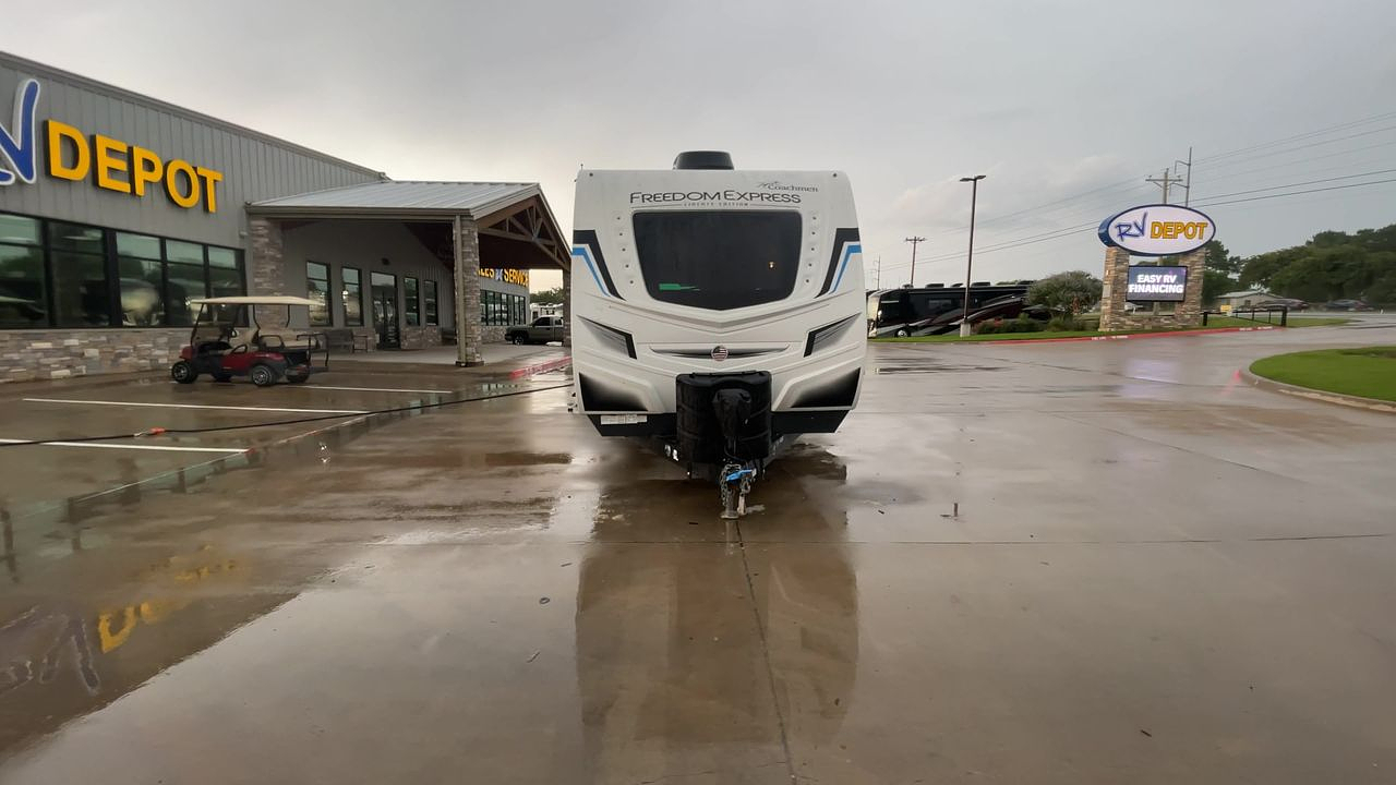 2022 FOREST RIVER FREEDOM EXPRESS 320B