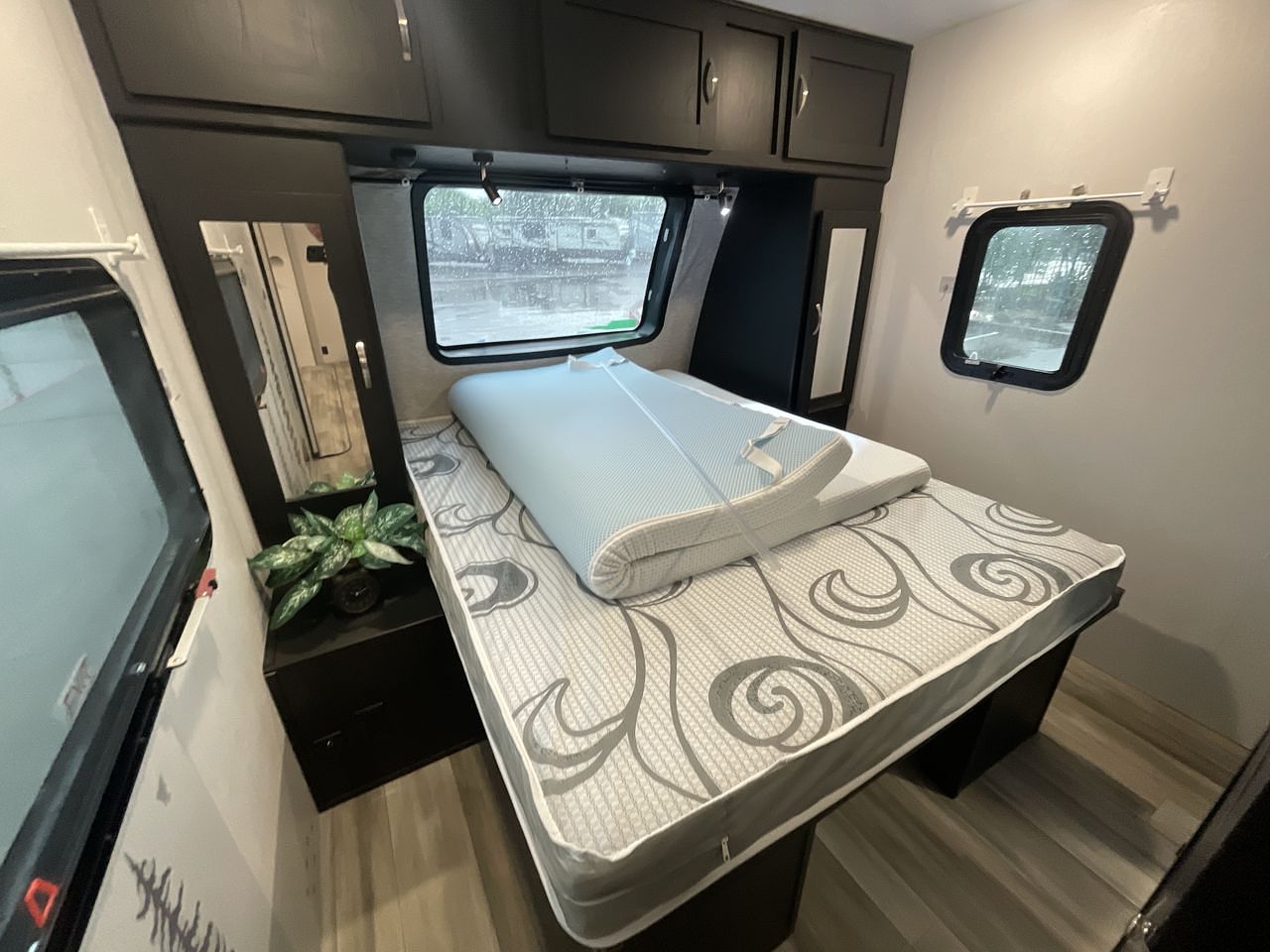 2022 FOREST RIVER FREEDOM EXPRESS 320B