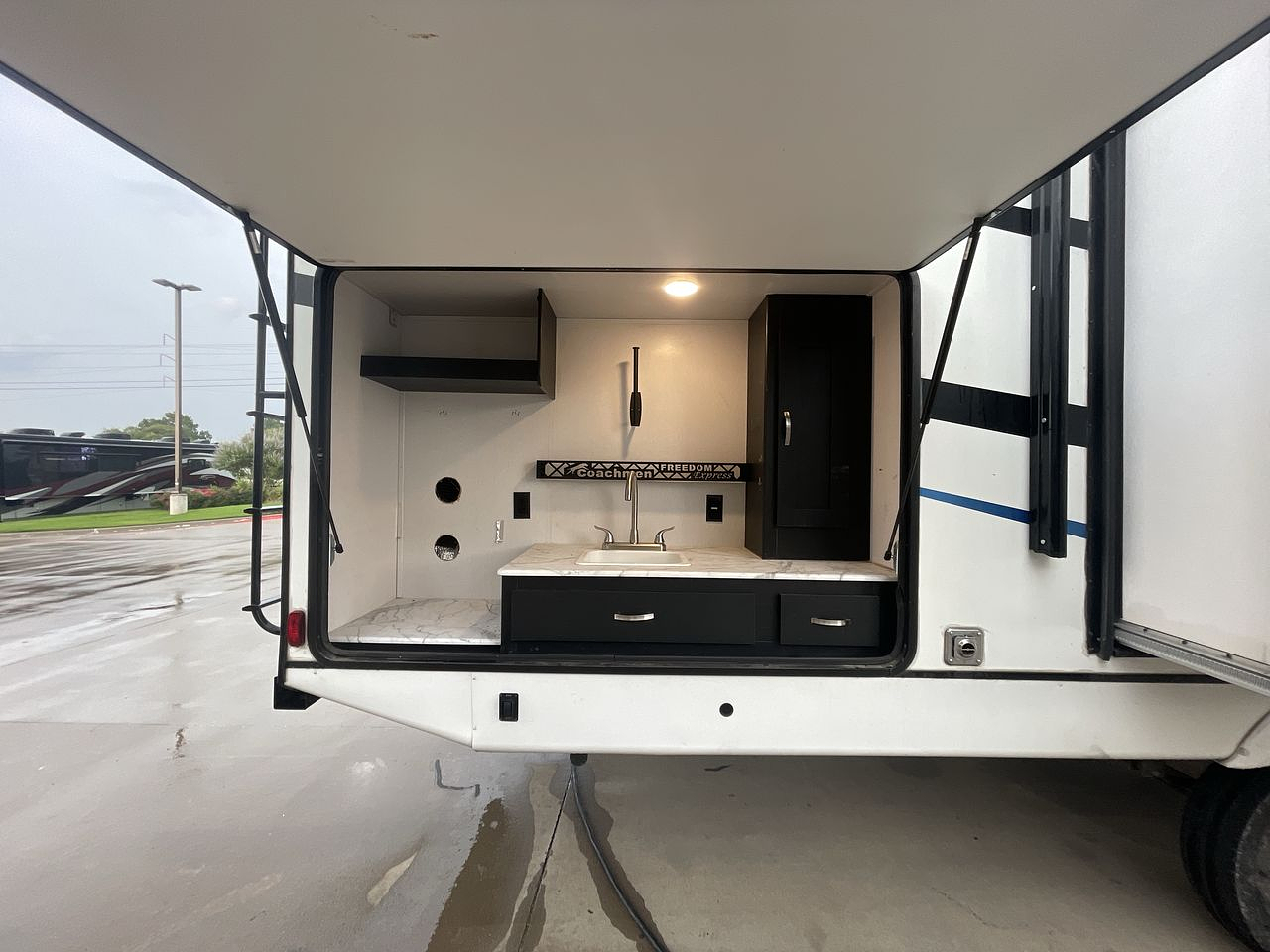 2022 FOREST RIVER FREEDOM EXPRESS 320B