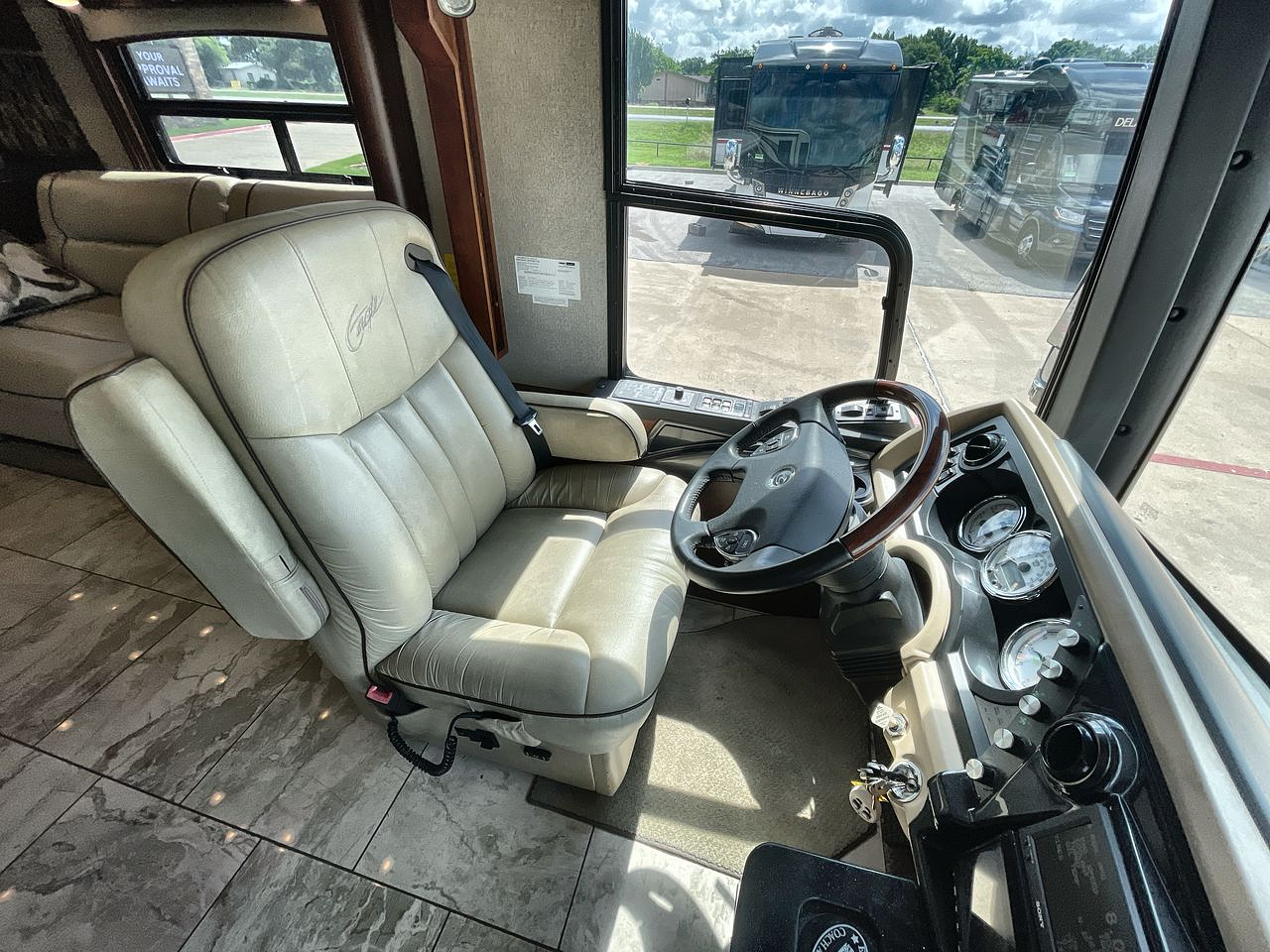 2015 AMERICAN COACH AMERICAN EAGLE 45T