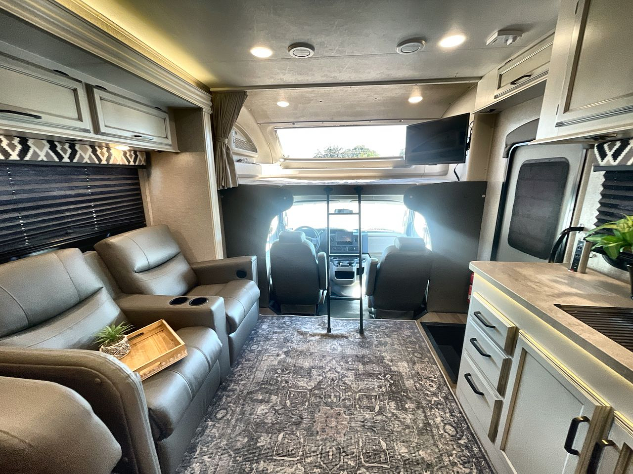 2022 ENTEGRA ODYSSEY 29V