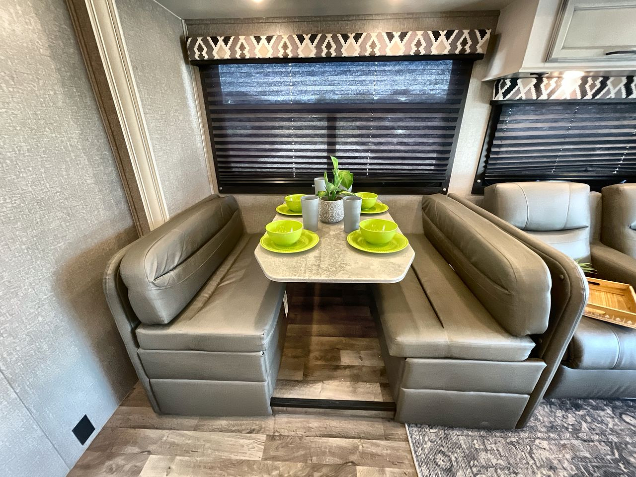 2022 ENTEGRA ODYSSEY 29V