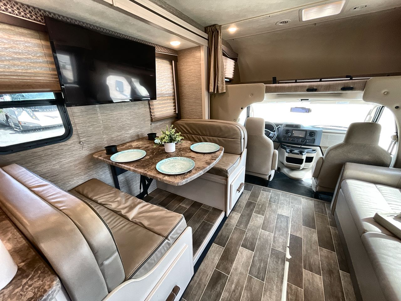 2021 THOR CHATEAU 31BV