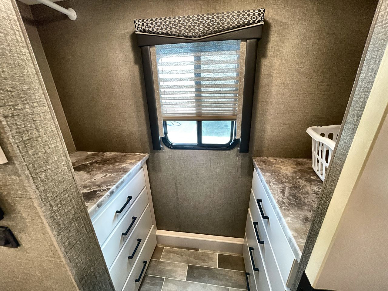 2021 THOR CHATEAU 31BV