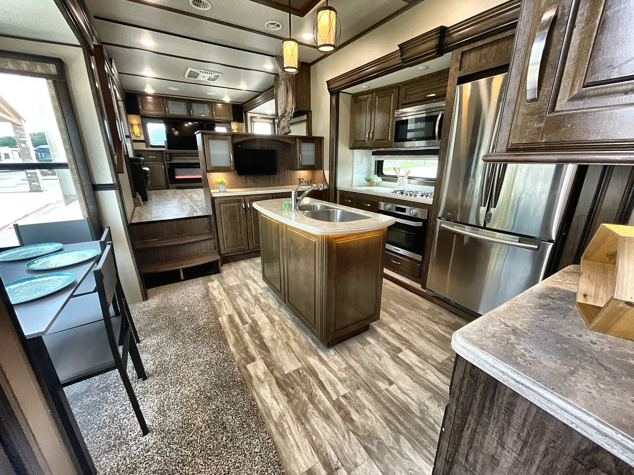 2019 GRAND DESIGN SOLITUDE 375RES