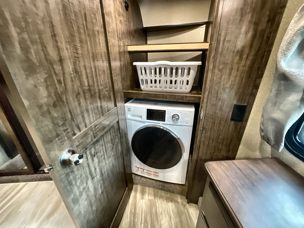 2019 GRAND DESIGN SOLITUDE 375RES