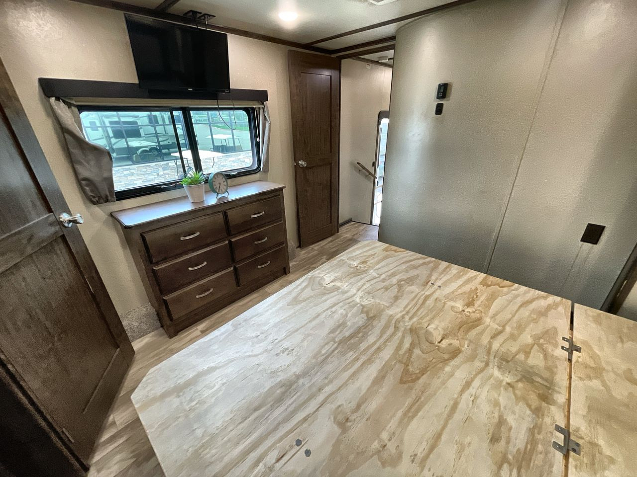 2019 GRAND DESIGN SOLITUDE 375RES