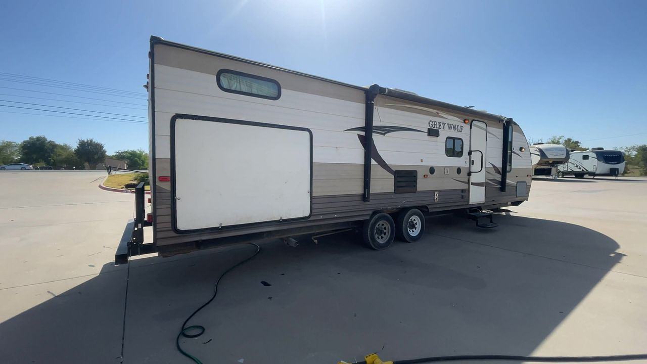 2015 CHEROKEE GREY WOLF 29BH