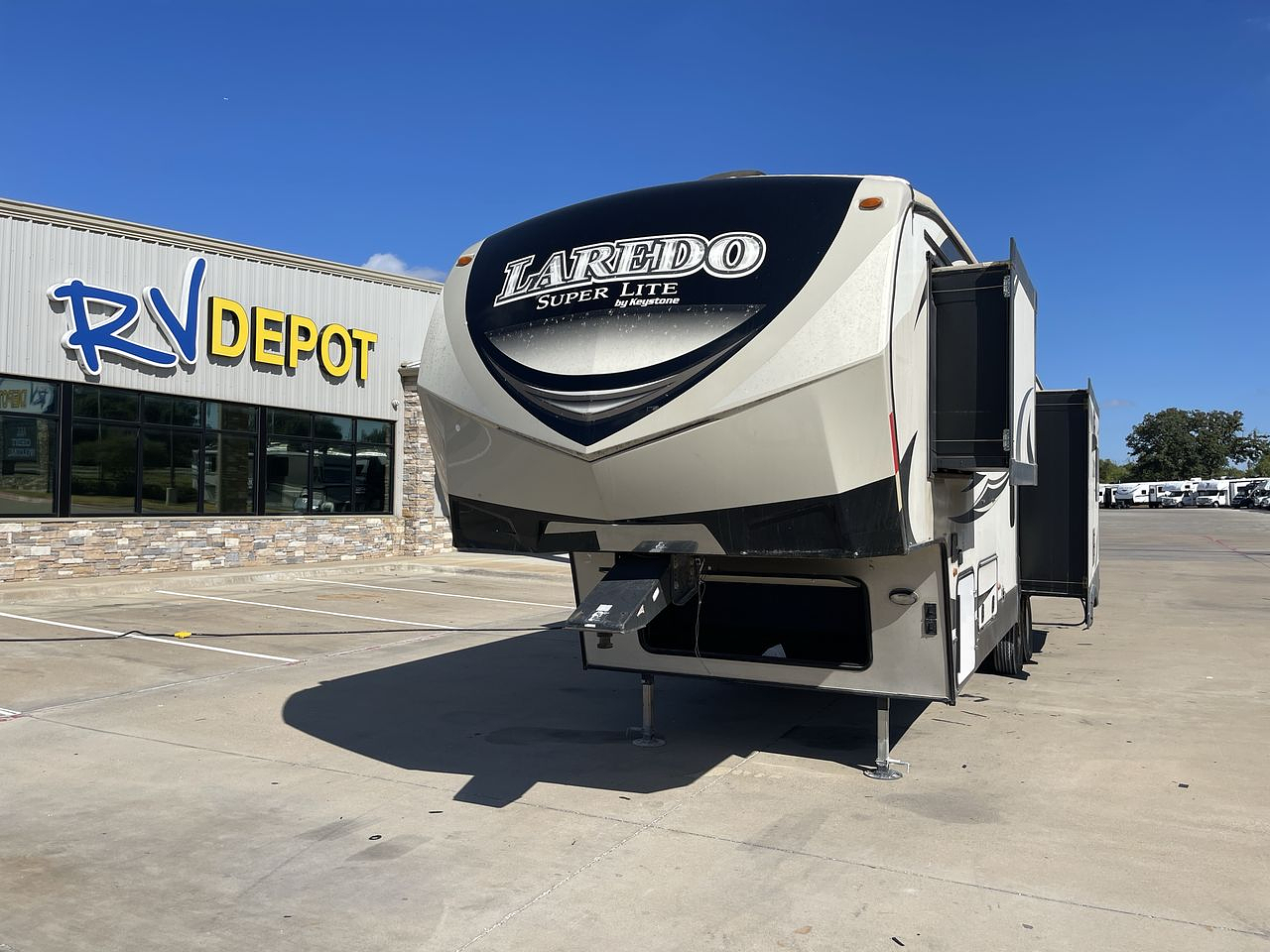 2018 KEYSTONE LAREDO 298SRL